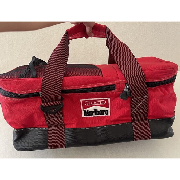 Marlboro Unlimited 90's Red Dual Sided Cooler Duffle Bag Missing Shoulder Strap - Picture 5 of 14